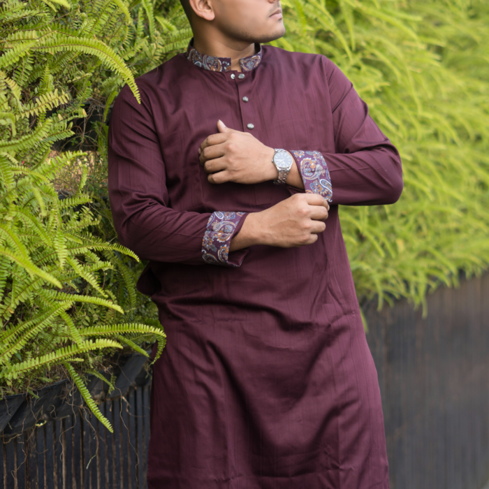 VERSE Contrast Maroon